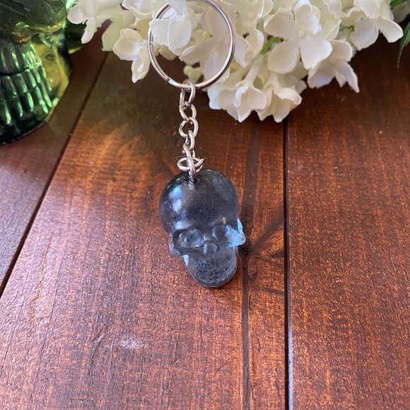 Handmade Resin Clear Gray Skull 3” Keychain Gothic Backpack Purse Bag Charm NEW - Picture 1 of 8